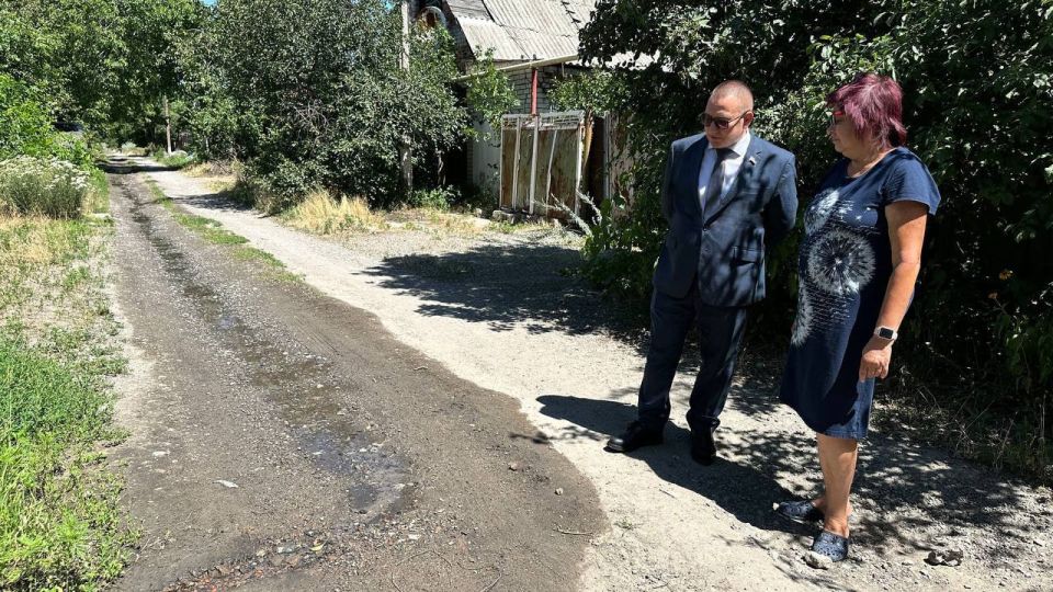 Андрей Крамар проверил ход устранения порывов воды в Куйбышевском районе Донецка