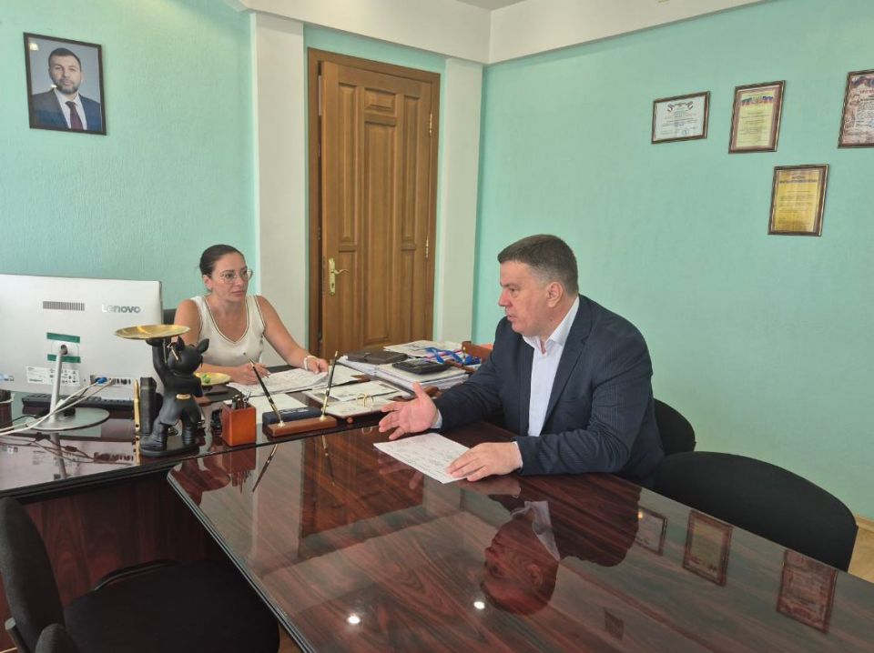 Константин Кузьмин: Вчера на сходе жителей Ленинского района города Донецка собрал вопросы наших людей