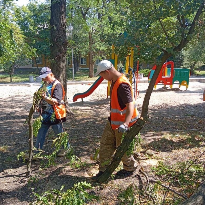 Михаил Меренков: Картина трудового дня жилищной организации Буденновского района 14 июля