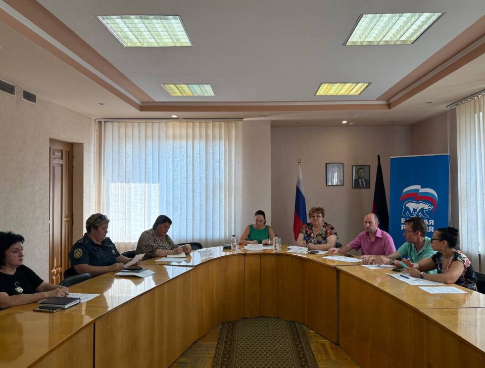 Сегодня, 16 июля, Руководитель Управы Ленинского внутригородского района Администрации городского округа Донецк Татьяна Темникова провела расширенное аппаратное совещание с участием заместителя главы администрации городского...