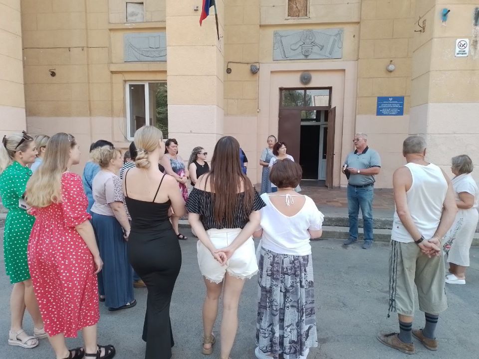 Юрий Будрин: Сегодня, 18 июля 2025 года, в Кировском районе г. Донецка прошла встреча с жителями микрорайона "Шахта 17-17 БИС"