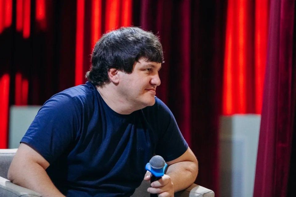 Герой Донецкой Народной Республики, отец пятерых детей Ахра Авидзба встретился с молодёжью в Краснодарском крае