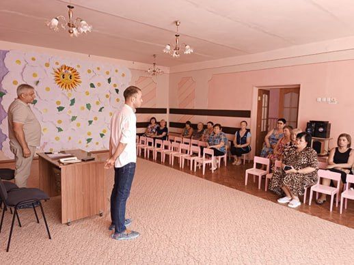 Юрий Будрин: Сегодня, 24 июля 2025 года, в Кировском районе города Донецк, в ГКДОУ "Детский сад №166 г. о. Донецк" прошла встреча с трудовым коллективом