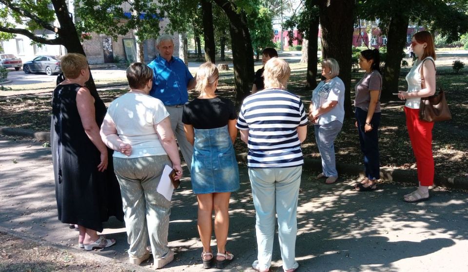 Наталья Бегуненко: По поручению Главы ДНР Дениса Пушилина в Петровском районе продолжаются встречи с населением