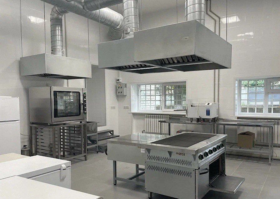 Главой республики уделяется особое внимание организации горячего питания в образовательных учреждениях