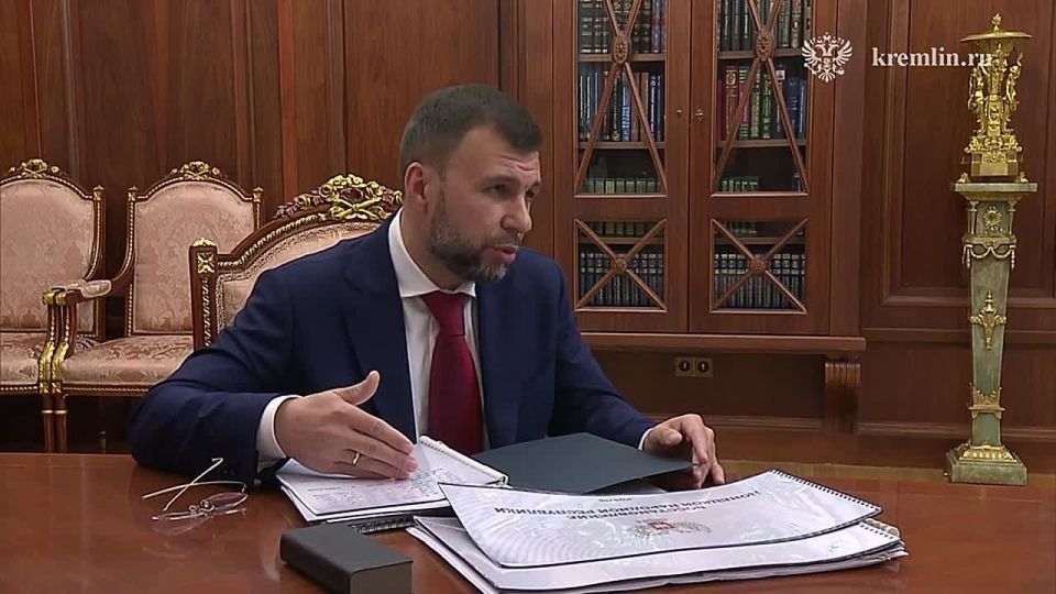 Владимир Путин провёл рабочую встречу с главой Донецкой Народной Республики Денисом Пушилиным