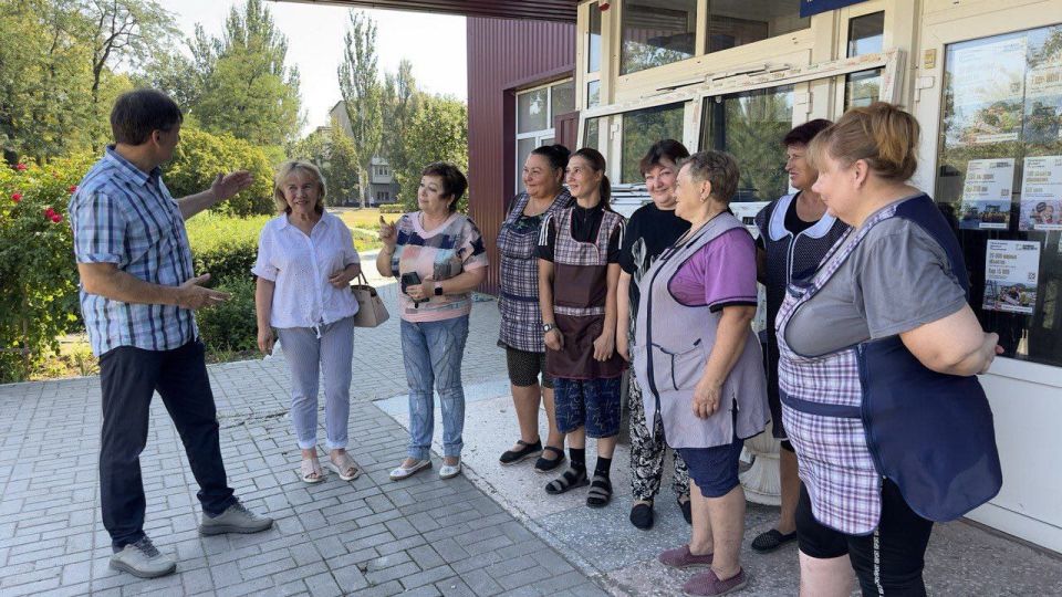 Наталья Бегуненко: По поручению Главы ДНР Дениса Пушилина в Петровском районе продолжаются встречи с населением