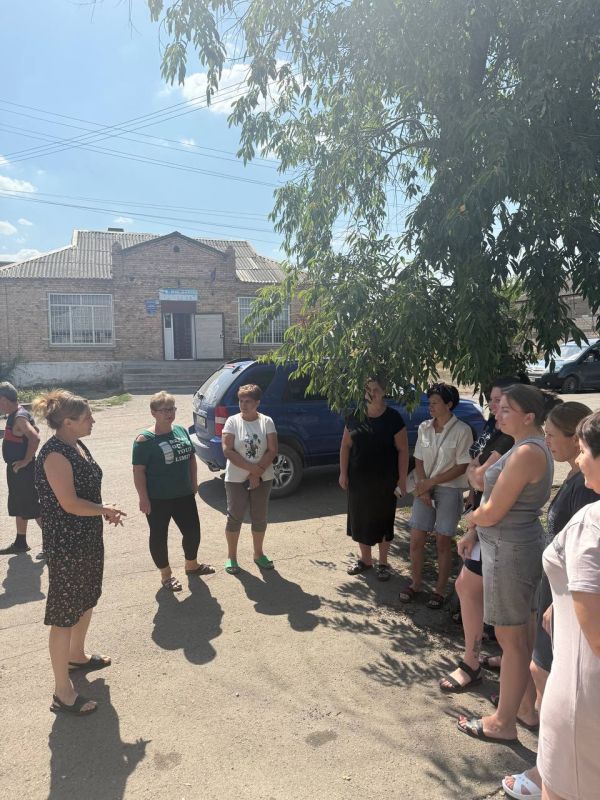 6 августа депутат Старобешевского муниципального совета Екатерина Паша провела встречу с населением села Раздольное