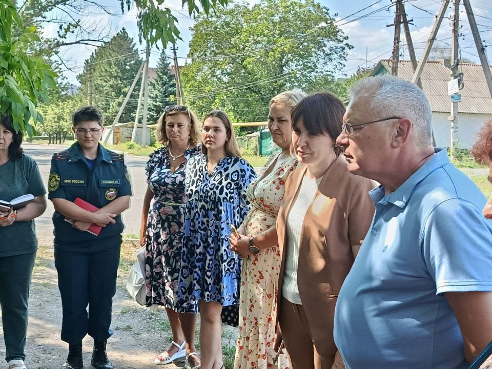 "Встреча с трудовым коллективом"