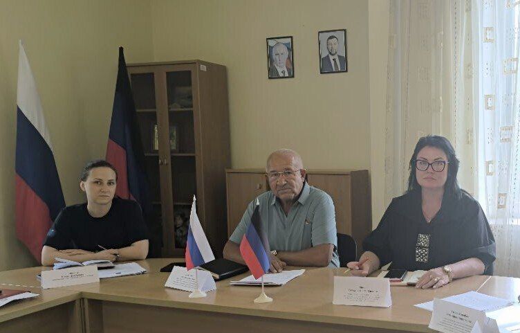 Наталья Бегуненко: В Управе Петровского внутригородского района Администрации городского округа Донецк прошло заседание Комиссии по делам несовершеннолетних и защите их прав