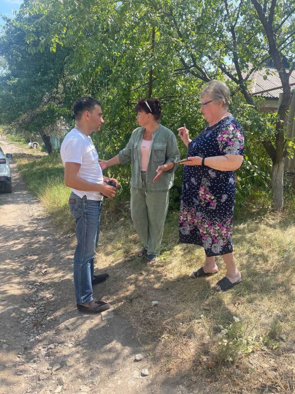 Денис Машков: По поручению Главы ДНР, секретаря Донецкого регионального отделения «Единой России» Дениса Пушилина, мы с коллегами, продолжаем выезжать по обращениям граждан и контролировать устранение порывов сетей...