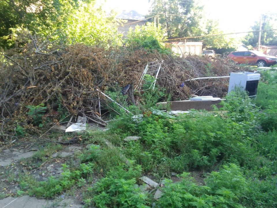 Василий Ткачук: С целью поддержания района в надлежащем санитарно-техническом состоянии Управой Калининского внутригородского района совместно с предприятием ГУП ДНР «Донснабкомплект» регулярно проводятся работы по...