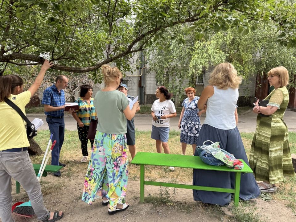 По поручению Главы ДНР Дениса Пушилина 11.08.2025 по адресу: г. Донецк, ул. Пухова, д.35 прошла встреча с жителями, на которой присутствовали заместитель руководителя Управы Ленинского внутригородского района Анатолий...