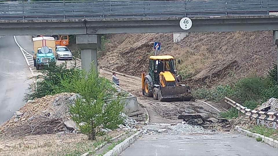 Валентин Левченко: Завершены работы по устранению аварийной ситуации на водоводе пролегающем на пересечении ул.Байдукова и пр.75-летия ФК "Шахтер"