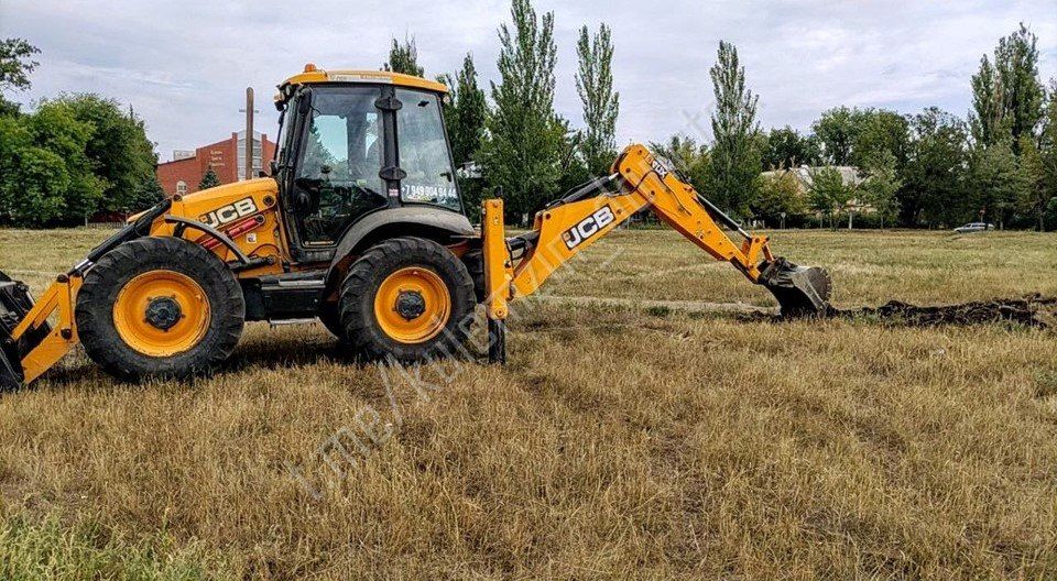 В Пролетарском районе стартовали подготовительные работы по строительству двух спортивных объектов: футбольного поля и баскетбольно-волейбольной площадки