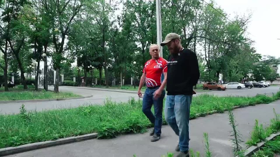 WarGonzo: Как флаг ДНР развивался над странами НАТО