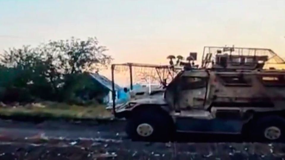 Дроноводы взорвали американскую бронемашину MaxxPro ВСУ