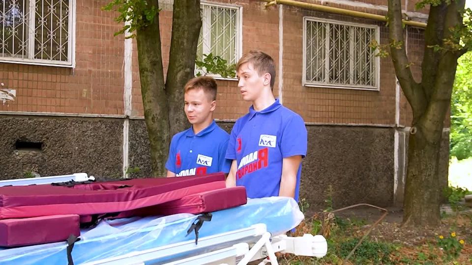 Молодёжка доставила медтехнику бойцам СВО