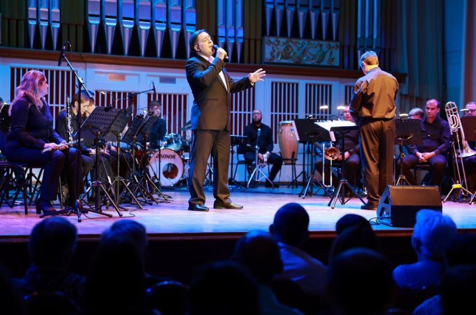 «Валенки» vs Prodigy! Донецкая филармония открыла новый сезон «Битвой оркестров»