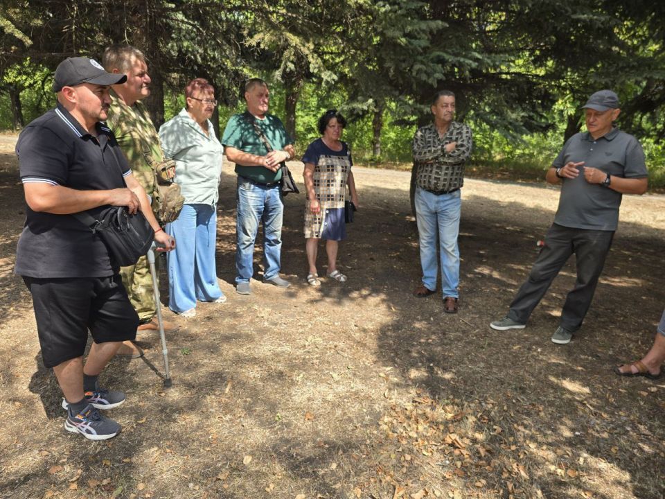 Дмитрий Огилец: По поручению Главы Донецкой Народной Республики провел сход граждан в городе Харцызск