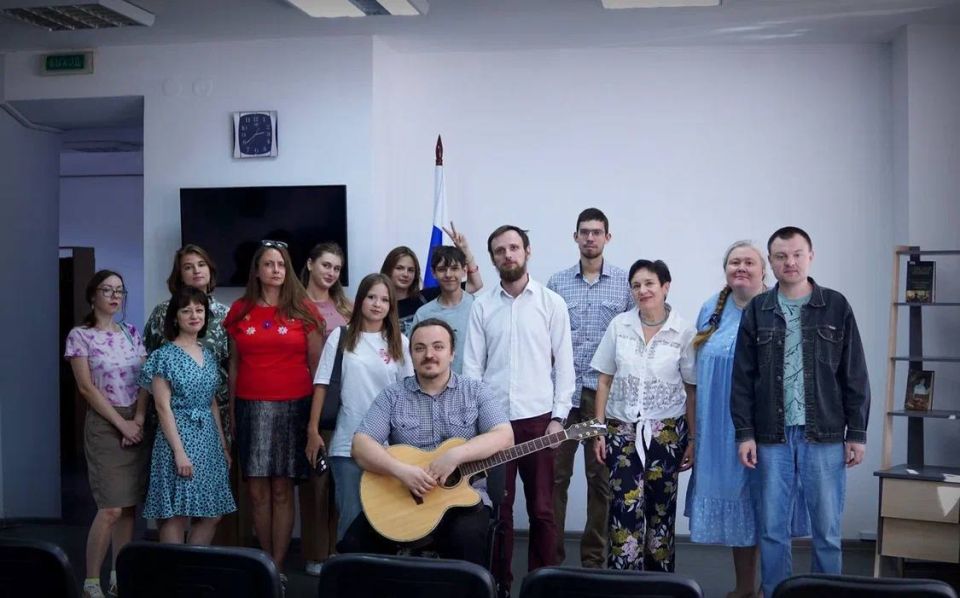 15 августа в Донецкой республиканской библиотеке для молодежи прошёл фестиваль «Читай-молодежь»