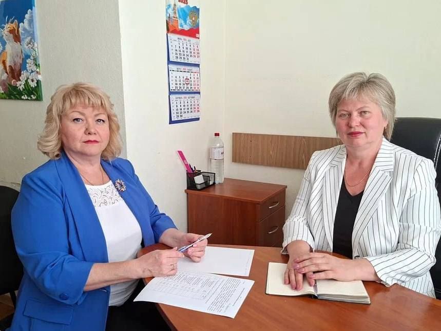 Вице-премьер Ольга Макеева встретилась с Уполномоченным по правам ребёнка ДНР Светланой Малахай