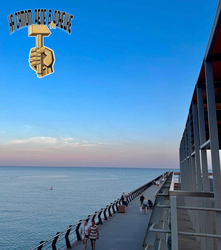 Мирного дня, колоритному Донбассу!