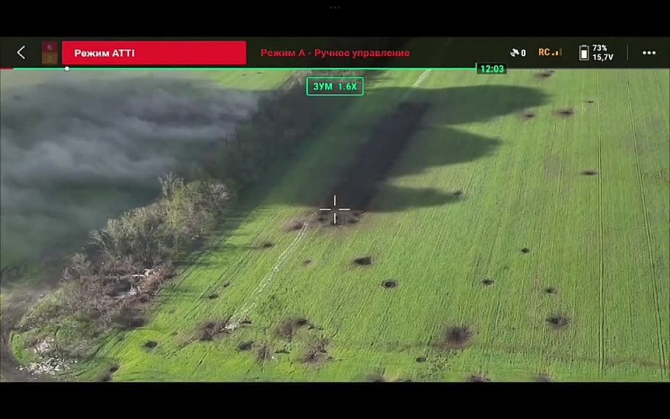 Чингис Дамбиев: Эффектные кадры прилета русского ФАБа по лесопосадке с хохлами на Южно-Донецком направлении