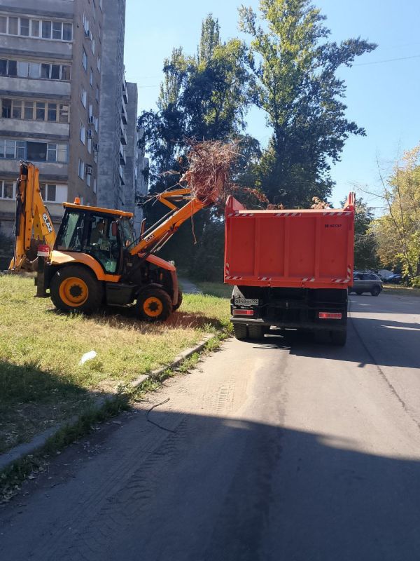Елена Рязанцева: Сегодня, 20.08.2025 года, силами сотрудников жилищно-коммунальных предприятий Пролетарского внутригородского района г. Донецка были выполнены следующие работы: