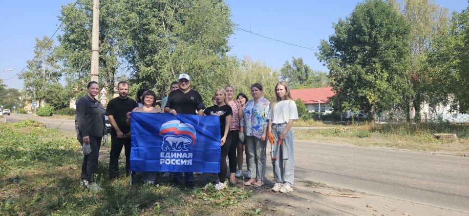 Елена Рязанцева: В Пролетарском районе продолжается реализация экологической акции «Чистый четверг», которая проводится в рамках проекта «Городская среда» Всероссийской политической партии «Единая Россия»