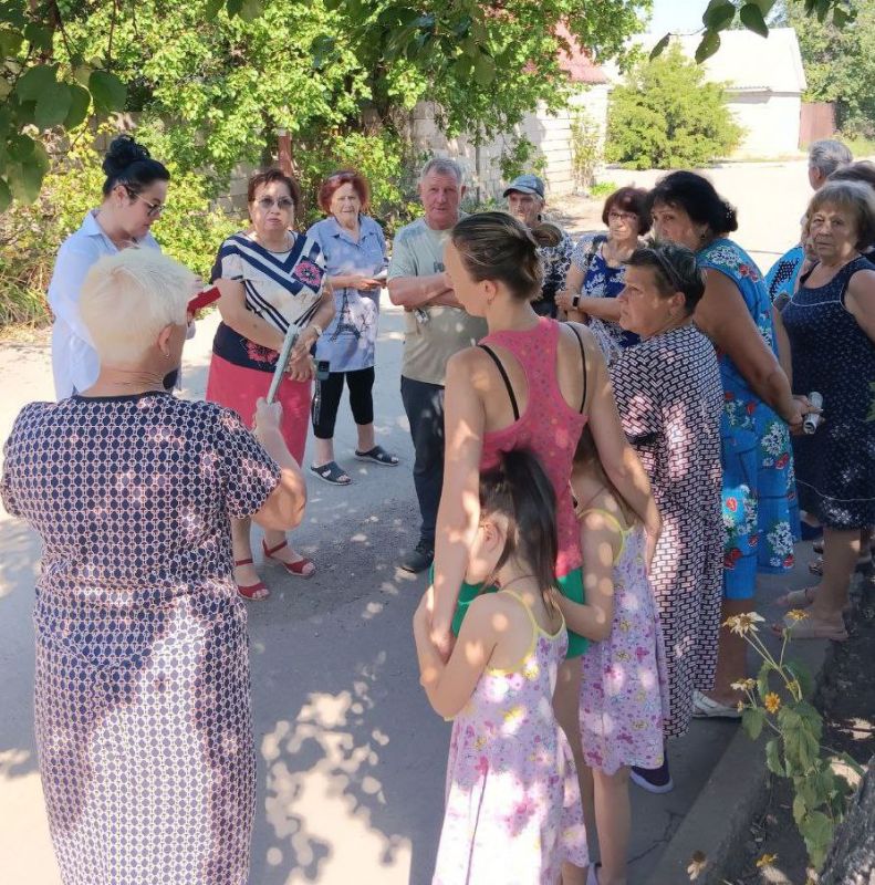 Наталья Бегуненко: По поручению Главы ДНР Дениса Пушилина в Петровском районе продолжаются встречи с населением