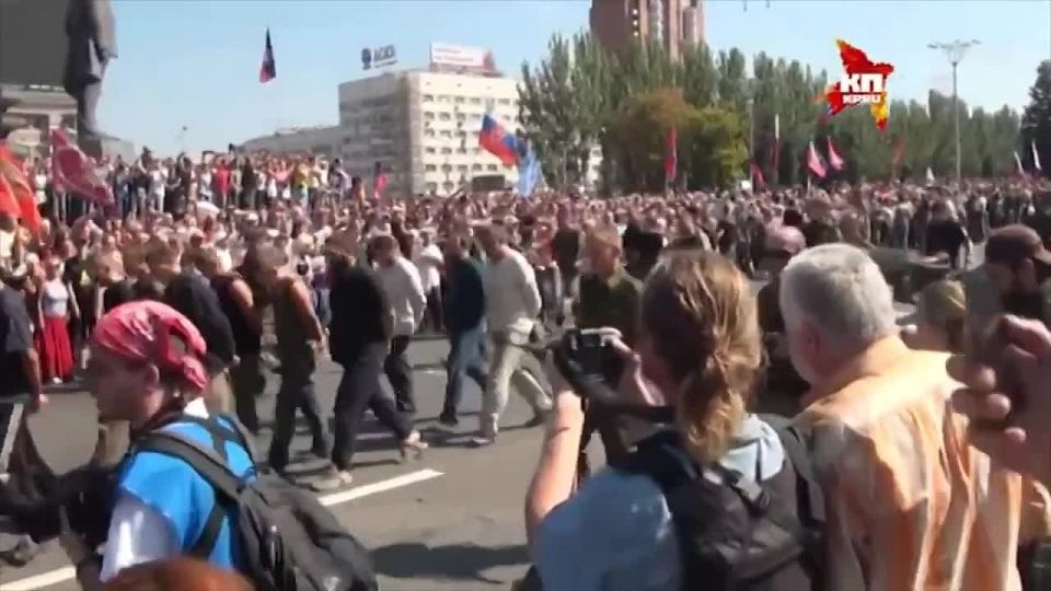 «Колония с завышенными амбициями»: О чем Зеленский соврал в день «независимости» Украины