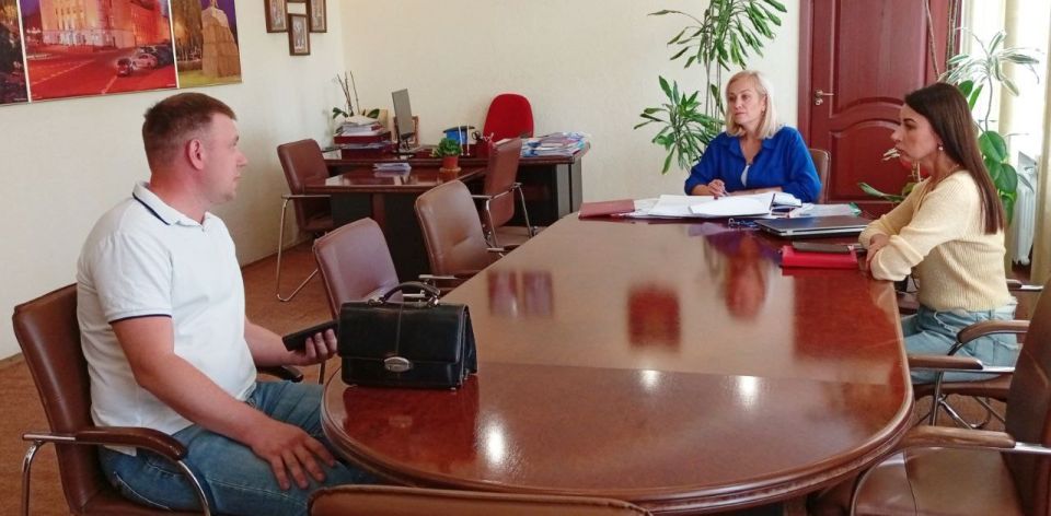 Наталья Бегуненко: В понедельник, 25 августа, руководитель Управы Петровского внутригородского района Администрации городского округа Донецк Наталья Ивановна Бегуненко провела еженедельный прием граждан