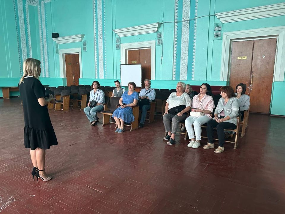 Юрий Будрин: Сегодня, 26 августа 2025 года, по поручению Главы Республики Дениса Пушилина, первый заместитель руководителя Управы Юлия Петрушина провела встречу с трудовым коллективом МБОУДОД «Дворец детского и юношеского...