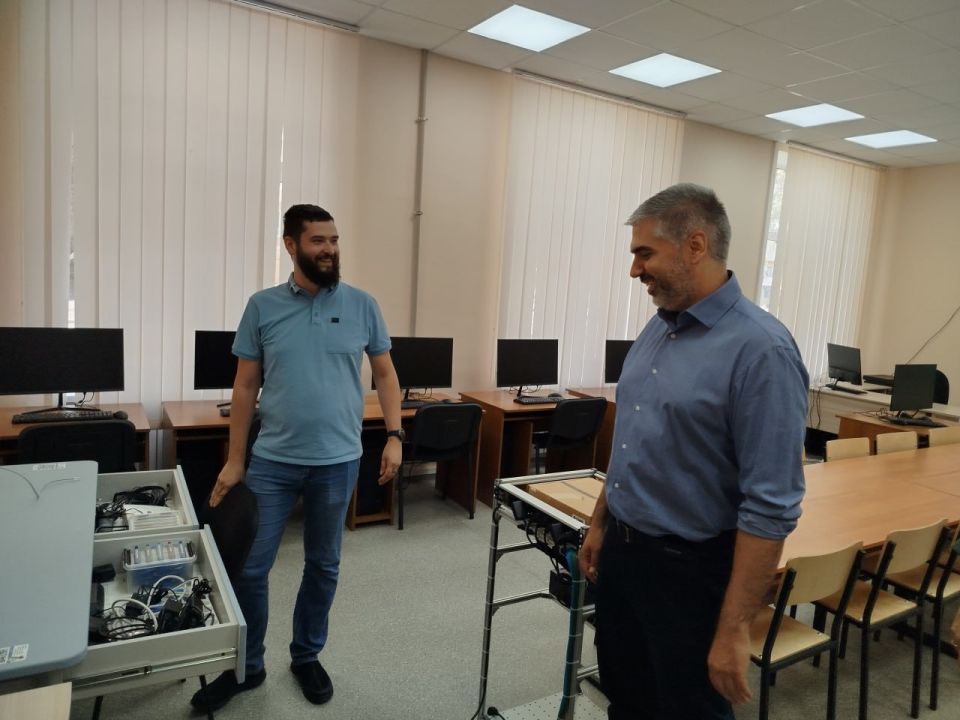 Заместитель Председателя Народного Совета ДНР Алексей Дорофеев (фракция «Новые люди») проверил готовность Донецкого политехнического колледжа к началу учебного года