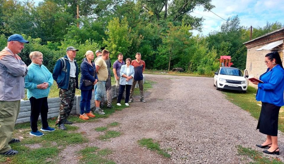 Наталья Бегуненко: По поручению Главы ДНР Дениса Пушилина в Петровском районе продолжаются встречи с населением