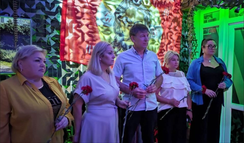 Наталья Бегуненко: В Петровском районе в «Музее Боевой и Трудовой Славы Донбасса имени Первого Главы ДНР А.В. Захарченко» состоялось мероприятие в память о первом Главе Донецкой Народной Республики Александре...