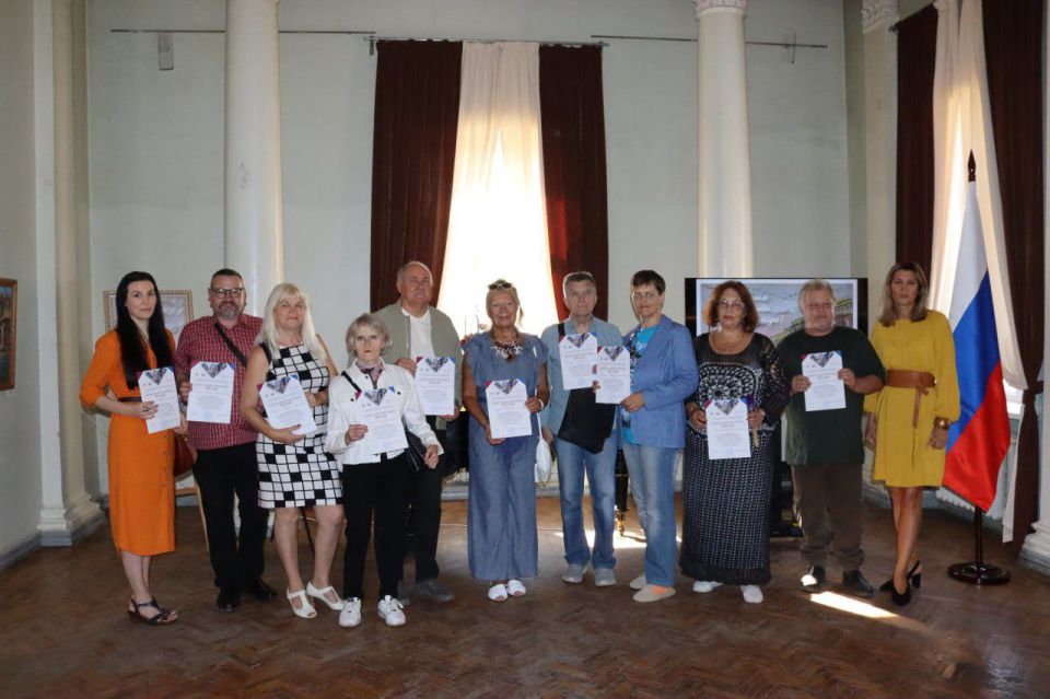 Выставка «Пейзажи шахтерской столицы» открылась в Донецке