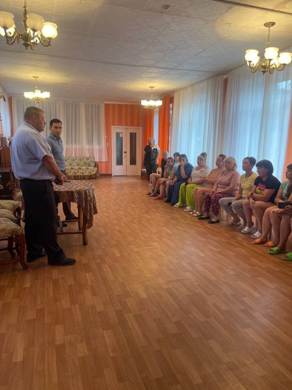 Денис Машков: Следуя поручению Главы Донецкой Народной Республики Дениса Пушилина, провел встречу с коллективом Детского сада №91 "Орленок" г.о. Горловка