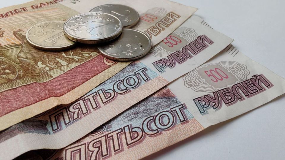 Пособия, реклама, образование: какие законы вступят в силу в России в сентябре