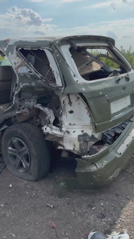 Чингис Дамбиев: Бойцы группировки "Восток" ВС РФ из Бурятии осматривают уничтоженную украинскую технику на Южно-Донецком направлении