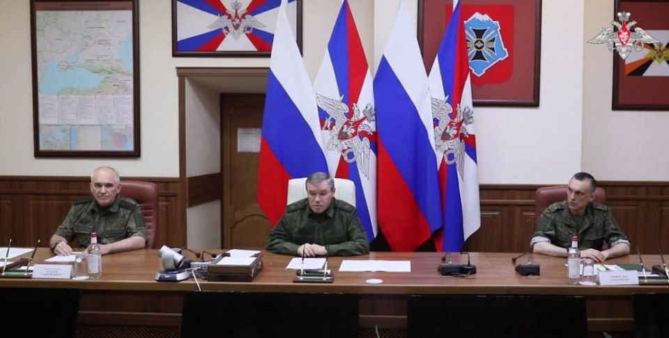 «РФ включила в свой состав Одесскую и Николаевскую области на карте, которая висела на стене во время выступления Герасимова в субботу