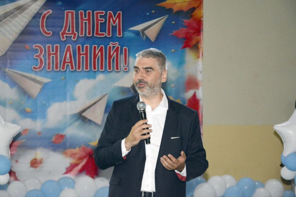 Алексей Дорофеев: Сегодня, в День знаний, посетил торжественную линейку в школе №31 Ленинского района Донецка