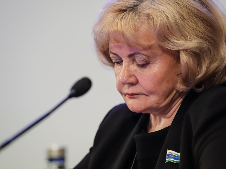 Бабушкина отправила депутатов в ДНР ради выборов свердловского губернатора