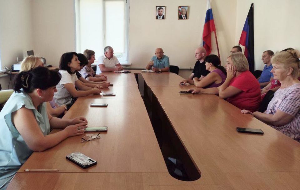 Наталья Бегуненко: По поручению Главы ДНР Дениса Пушилина в Петровском районе продолжаются встречи с населением
