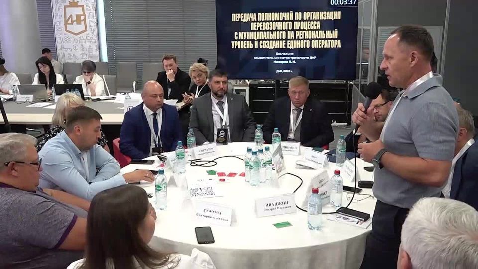 Денис Пушилин: С федеральными экспертами разработали план комплексного развития транспортной системы Донбасса
