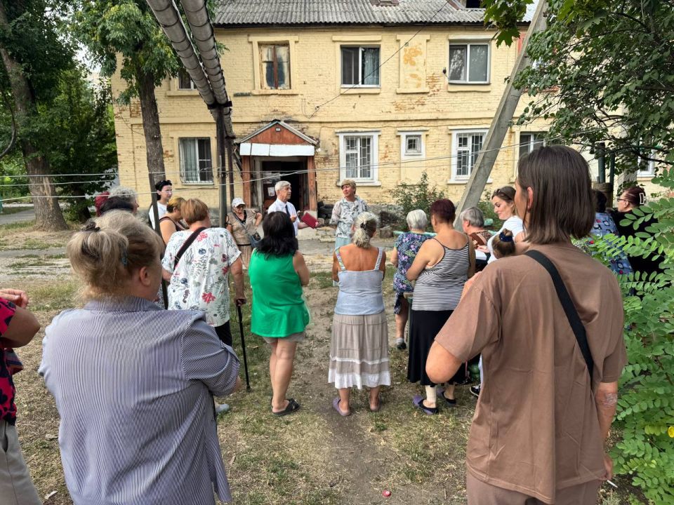 Елена Рязанцева: Действуем сообща: в Пролетарском районе продолжается диалог с жителями