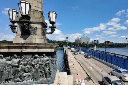 До полного закрытия моста по проспекту Ильича в Донецке осталось больше недели
