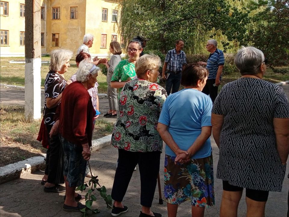 Наталья Бегуненко: По поручению Главы ДНР Дениса Пушилина в Петровском районе продолжаются встречи с населением
