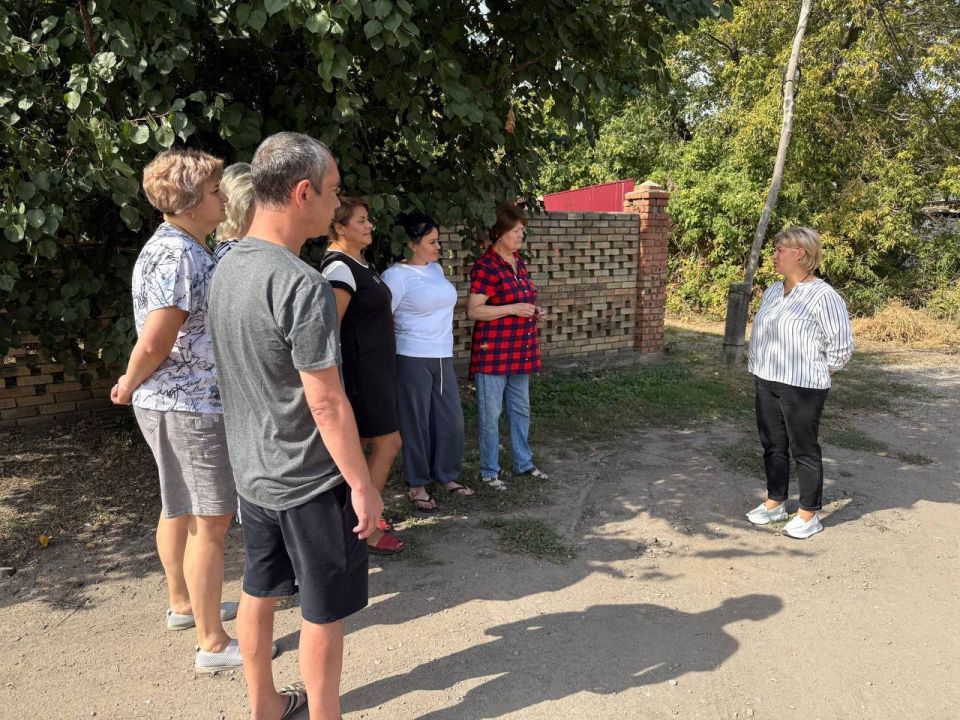 Наталья Бегуненко: По поручению Главы ДНР Дениса Пушилина в Петровском районе продолжаются встречи с населением